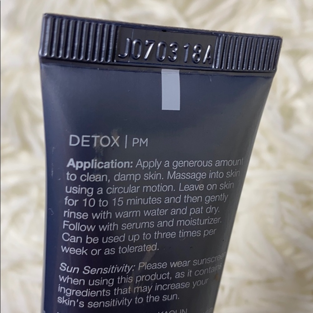 Face - Picture 3 of 8